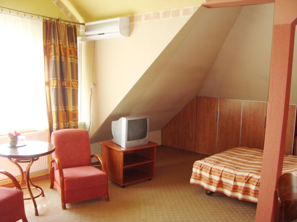 Łomża Motel Zacisze חדר תמונה
